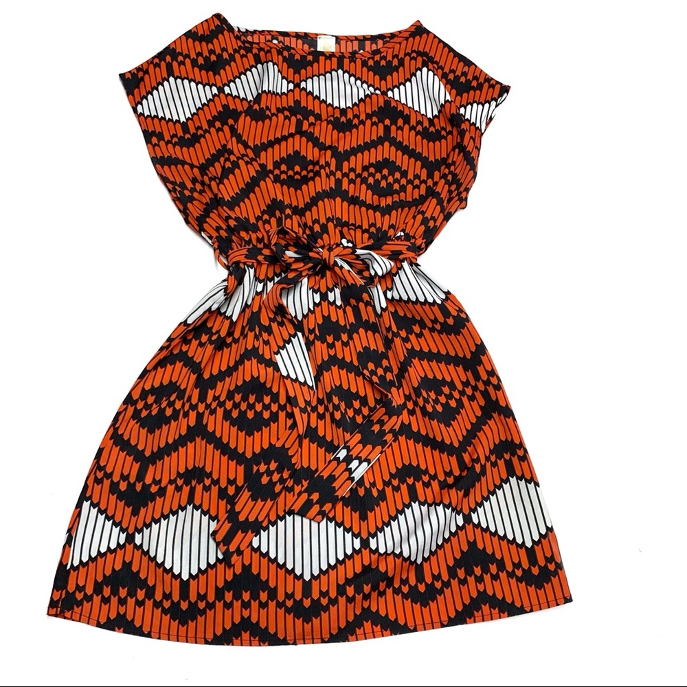 ⭐️Gently Used⭐️ Tini Lili Geometric Tie Waist Dress